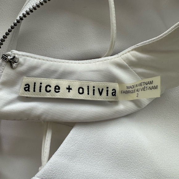 ALICE + OLIVIA Trinity White Cross Front Wide Leg Jumpsuit size 2 sleeveless - Picture 8 of 9